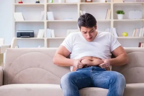 abdominoplastika