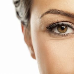 Augenbrauenanhebung Von 2 3 Mm Mittels Botox Augenbrauenanhebung Brauenlift Forum Estheticon De
